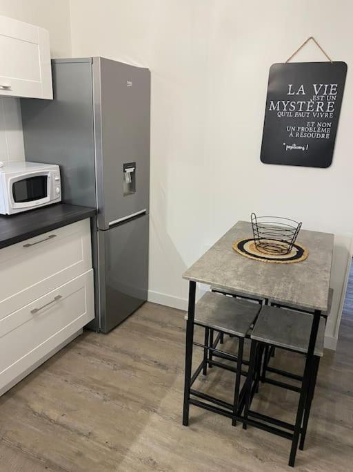 Super Appartement T3 Proche Gare ซ็องส์ ภายนอก รูปภาพ