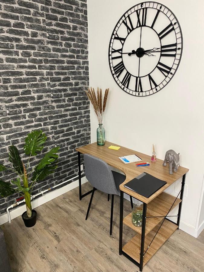 Super Appartement T3 Proche Gare ซ็องส์ ภายนอก รูปภาพ